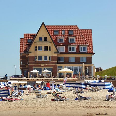 Beach Hotel De Haan Exterior photo